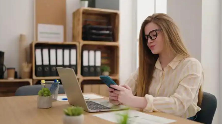 西安网页设计公司轮播图2